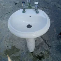 روشویی بهمراه شیر