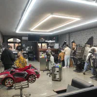 کار آموز آرایشگاه مردانه|استخدام درمانی، زیبایی، بهداشتی|تهران, درختی|دیوار