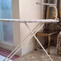 میز اتو همراه با ژانت سرخود