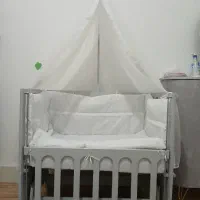 گهواره کنار تخت مادر|تخت و سرویس خواب|سنندج, |دیوار