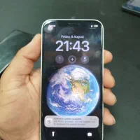 اپل iPhone 12 با حافظهٔ ۱۲۸ گیگابایت