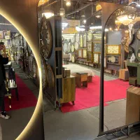 آینه مدرن و اقتصادی