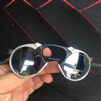 عینک تیتانیوم اوکلی Oakley