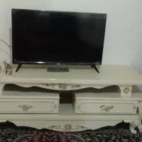 میز تلویزیون در حد نو