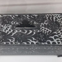 جعبه|کلکسیون اشیاء عتیقه|شاهین‌شهر, عطار|دیوار