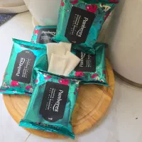 دستمال مرطوب از برند پنبه ریز