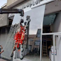 تمامی خدمات شیشه سکوریت وکرکره برقی وجک بازویی