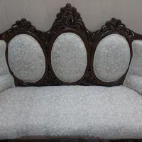 مبل هفت نفره  کاملا سالم و نو به همراه سه میز