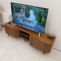 میزتلویزیون رنگ فندوقی خوب جنس چوب|میز تلویزیون|همدان, |دیوار