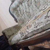 فروش مبل سلطنتی ۹نفره سالم موردفروش میباشد