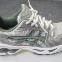 سلام کتونی اسیکس. اصلی