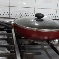 قابلمه تفلون و ماهیتابه تمیز و سالم و وزن سنگین|ظروف پخت‌وپز|تهران, پرستار|دیوار