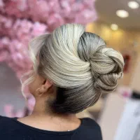 شنیون ۵۰۰ ت|خدمات آرایشگری و زیبایی|تهران, گیشا|دیوار