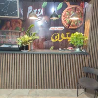 کار در پیتزا فروشی