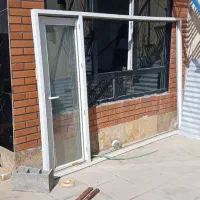 در پنجره دوجداره.