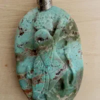 گردنبند فیروزه نقش برجسته داریوش هخامنشی