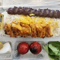 پخت انواع غذایی کبابی و خورشتی با بهترین کیفیت|خدمات پذیرایی، مراسم|شیراز, حجت آباد|دیوار