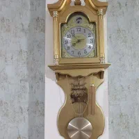 ساعت دیواری