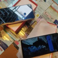 دو دستگاه گوشی موبایل ردتون ال ۱۰