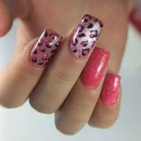 خدمات تخصصی ناخن ( متریال ژل)