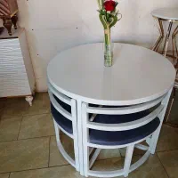 میز ناهارخوری کم جا