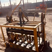 فروش ۲عدد دستگاه بلوک دستی با ویبره برقی|مصالح و تجهیزات ساختمان|سیرجان, |دیوار