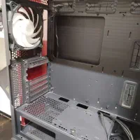قاب کیس گیمینگ RGB|قطعات و لوازم جانبی رایانه|قم, بیست متری ولیعصر|دیوار
