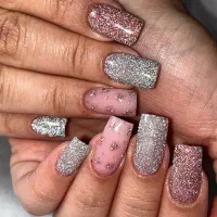 ارائه کلیه خدمات ژل با آف ویژه