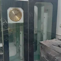 جاکفشی و ویترین وساعت