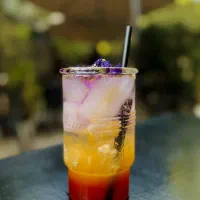 سرو نوشیدنی در مهمانی و دورهمی