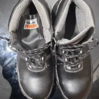 فروش کفش نیم پوت نوک اهنی