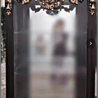 ویترین تاجدار ۴  چوبی اینه دار