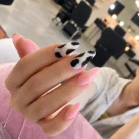 آموزش تخصصی کاشت و طراحی ناخن ازصفرتا ورودبه بازار
