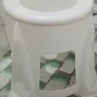 صندلی توالت مناسب افراد چاق و لاغر