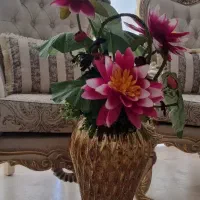 گلدان با گل مرداب شاخه گل رز مصنوعی هدیه روز مادر|گل مصنوعی|مشهد, چهارچشمه|دیوار