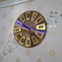 ساعت دیواری