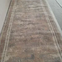 یک عدد کناره ۱در ۳متر ودوعدد فرش ومقدار موکت نو