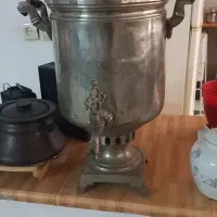 سماور زغالی روسی بزرگ|کلکسیون اشیاء عتیقه|مشکیندشت, |دیوار