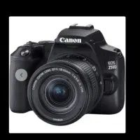 دوربین canon 250D در حد نو