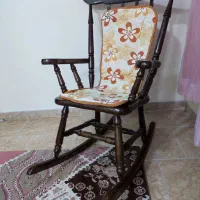 صندلی راک گهواره ای