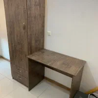 کمد لباس و میز مطالعه