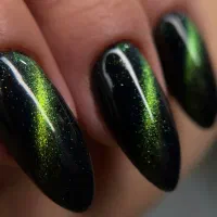 آرایشگری زیبایی ناخن کاشت