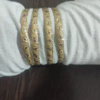 طلا هم قیمت تابلو
