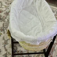 کریر چوبی نوزاد|تخت و صندلی بچه|نسیم‌شهر, |دیوار