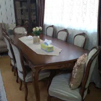میز نهار خوری هشت نفر کاملا سالم ونو