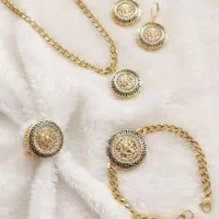 سرویس ورساچه گردنبند ورساچ
