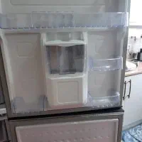 یخچال تمیز و سالم  در حدنو با مارک رنزو Renzo