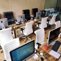 منشی خانم /نیمه وقت/۴ساعت کاری/حقوق تابت ۲۰ میلیون