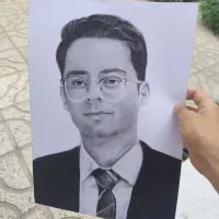 طراحی چهره به سبک سیاه قلم