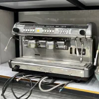 اسپرسو ساز صنعتی اس چهل اسیاب قهوه اس تو|کافی‌شاپ و رستوران|رشت, معلم|دیوار